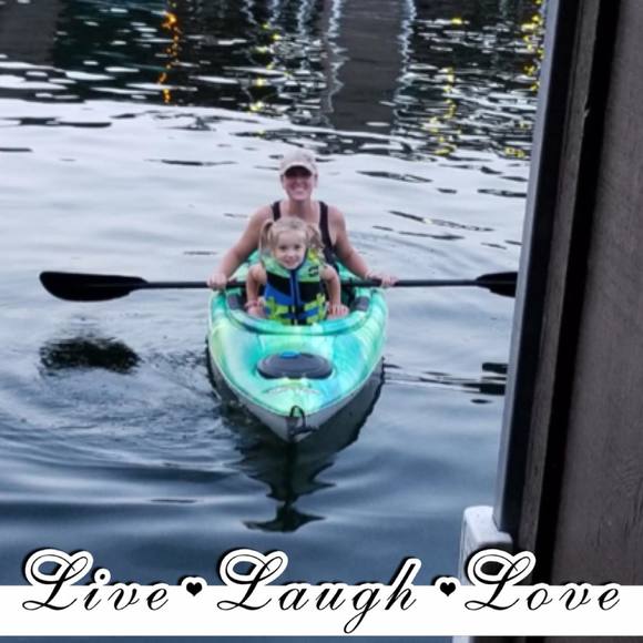 Meet your Posher, Andrea - Picture 1 of 1